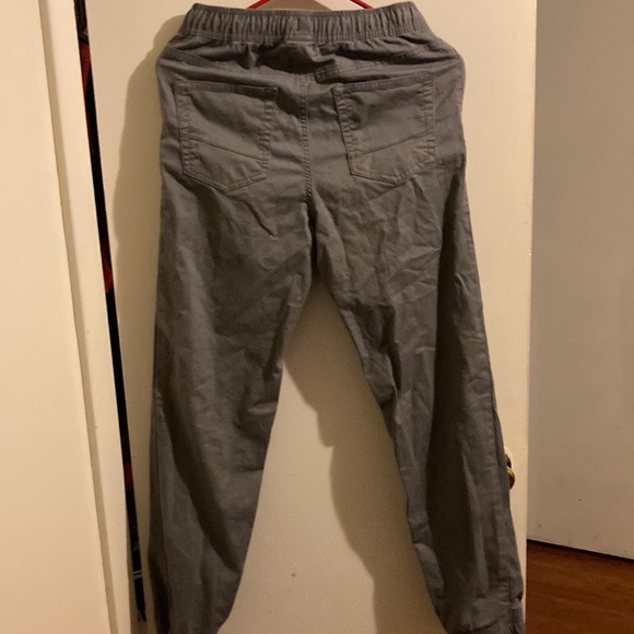 NWOT Wonder Nation pull on elastic waistband pants. Grey 4 pockets - Picture 4 of 6